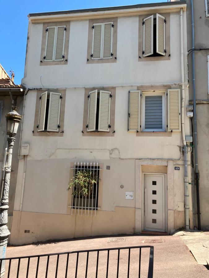 Haut De Vauban, Au Pied De Notre Dame De La Garde - T3 Climatise Marseille Exterior photo